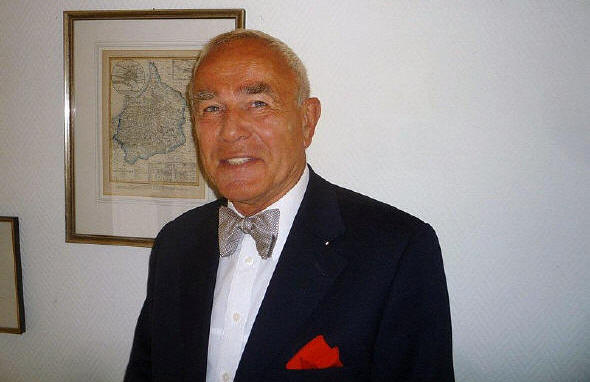 Dr. Wolfgang Thüne