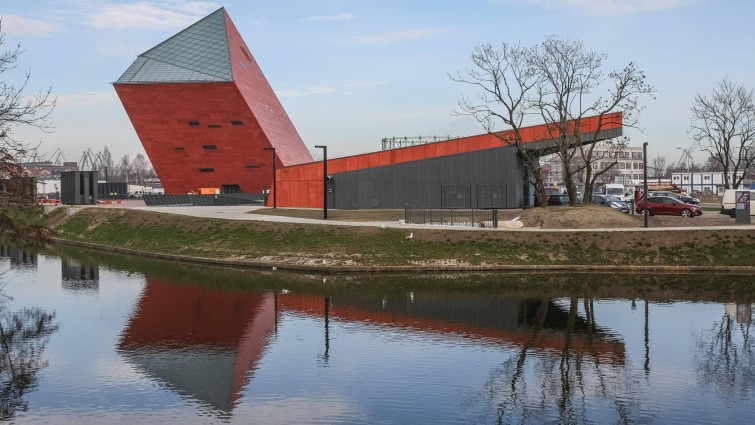 Wird hier nach dem Wechsel der Direktion eine Polen glorifizierende Geschichtsschreibung forciert? Das Museum des Zweiten Weltkriegs in Danzig. (imago stock&people)